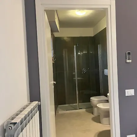 Апартаменты Facibeni With Private Living & Parking