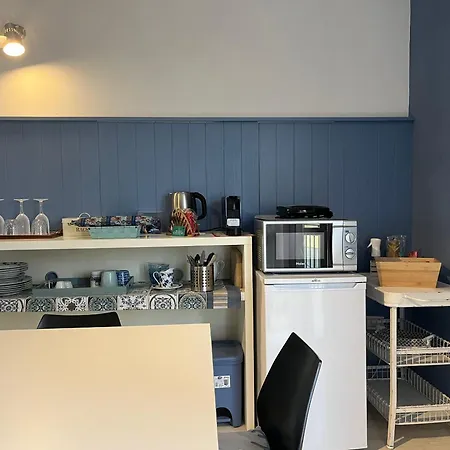 Facibeni With Private Living & Parking Apartament *