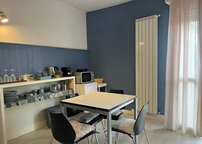 Lägenhet Facibeni With Private Living & Parking Florens
